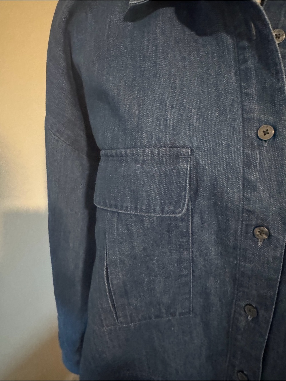 Loft Denim Button-Up Cropped Shirt NWT - Picture 3 of 3